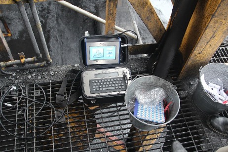 Small compact display unit AshGraffix